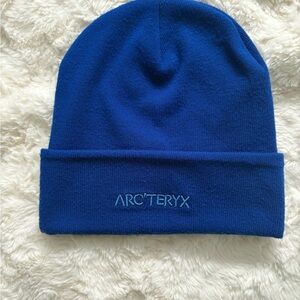 Arc'teryx Vibrant Blue Knit Hat
